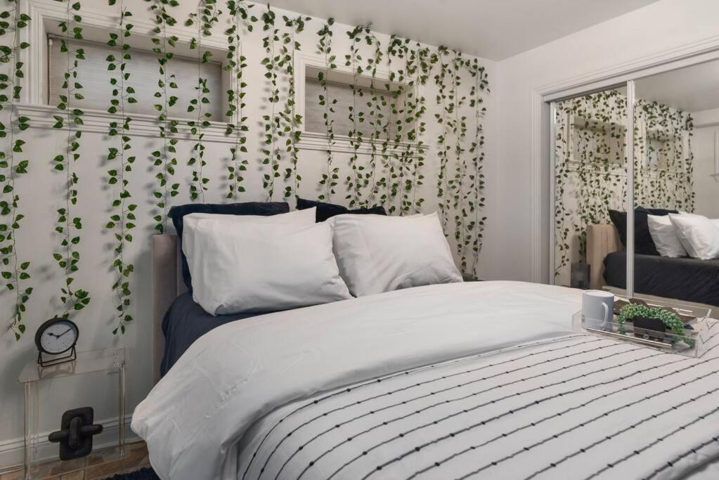 Upscale 2Br Apartment With Patio วอชิงตัน ภายนอก รูปภาพ